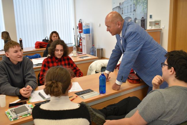 Naši žáci si zkusili, jaké je to být komunálním politikem